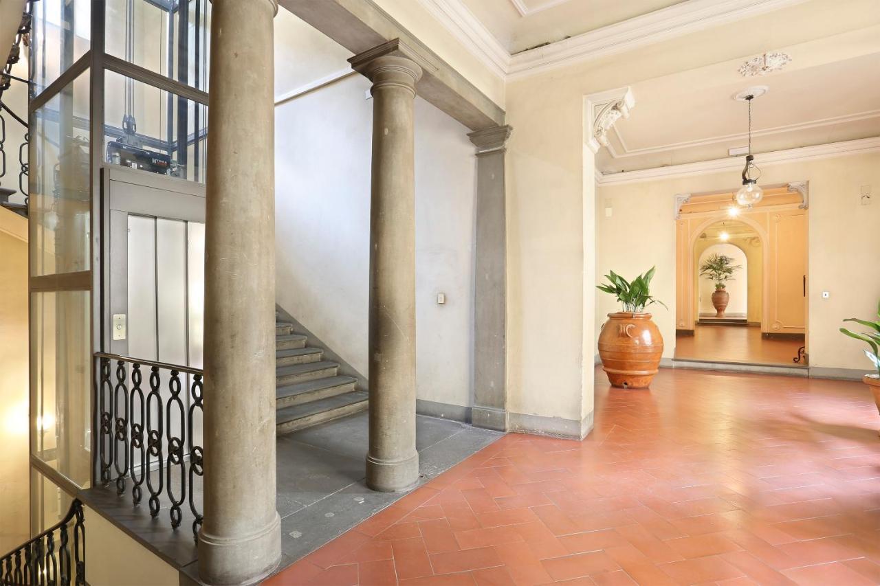 Apt. Perla - Pauline Suites, Palazzo Borghese Florence Buitenkant foto