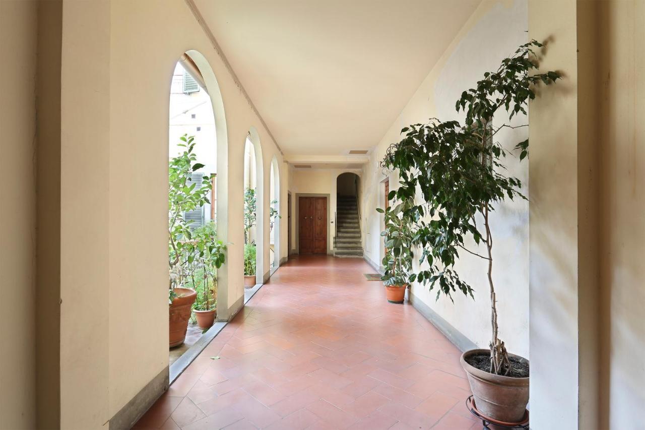 Apt. Perla - Pauline Suites, Palazzo Borghese Florence Buitenkant foto